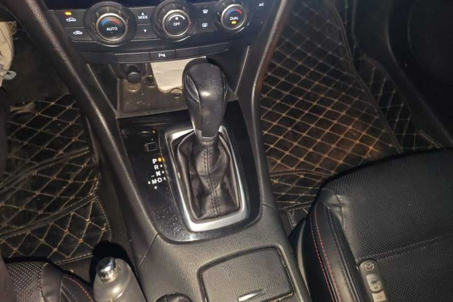 Used Mazda Atenza 2015 2.5L Blue Sky Sport Edition Gear Lever