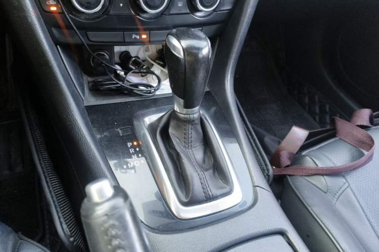 Used Mazda Atenza 2015 2.0L Blue Sky Fashion Edition Gear Lever