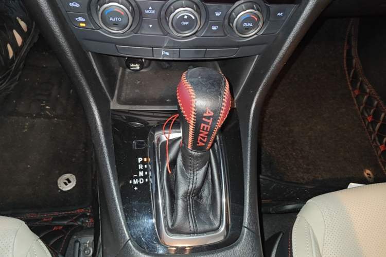 Used Mazda Atenza 2015 2.0L Blue Sky Luxury Edition Gear Lever