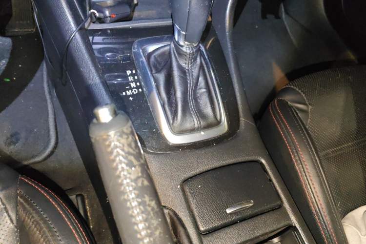 Used Mazda Atenza 2015 2.5L Blue Sky Sport Edition Gear Lever