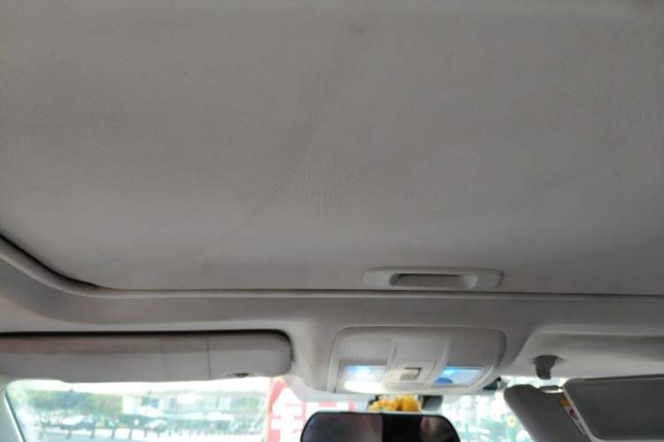 Used Mazda Atenza 2015 2.0L Blue Sky Luxury Edition Headliner