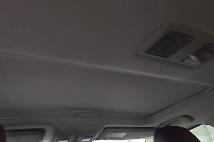 Used Mazda Atenza 2015 2.0L Blue Sky Prestige Edition Headliner