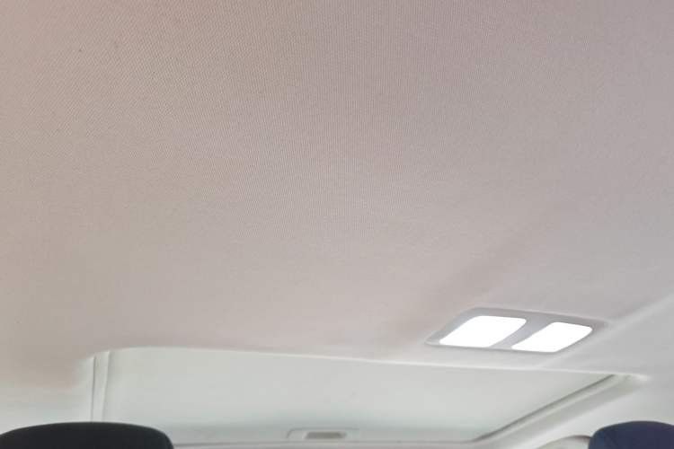 Used Mazda Atenza 2015 2.0L Blue Sky Prestige Edition Headliner