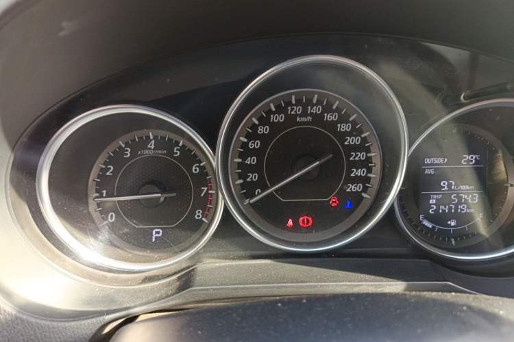 Used Mazda Atenza 2015 2.0L Blue Sky Luxury Edition Instrument Cluster