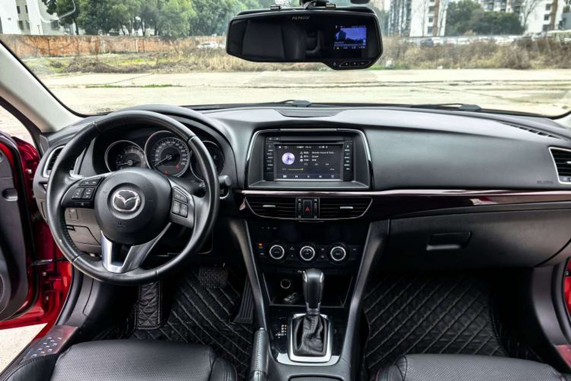 Used Mazda Atenza 2015 2.0L Blue Sky Luxury Edition Interior 1