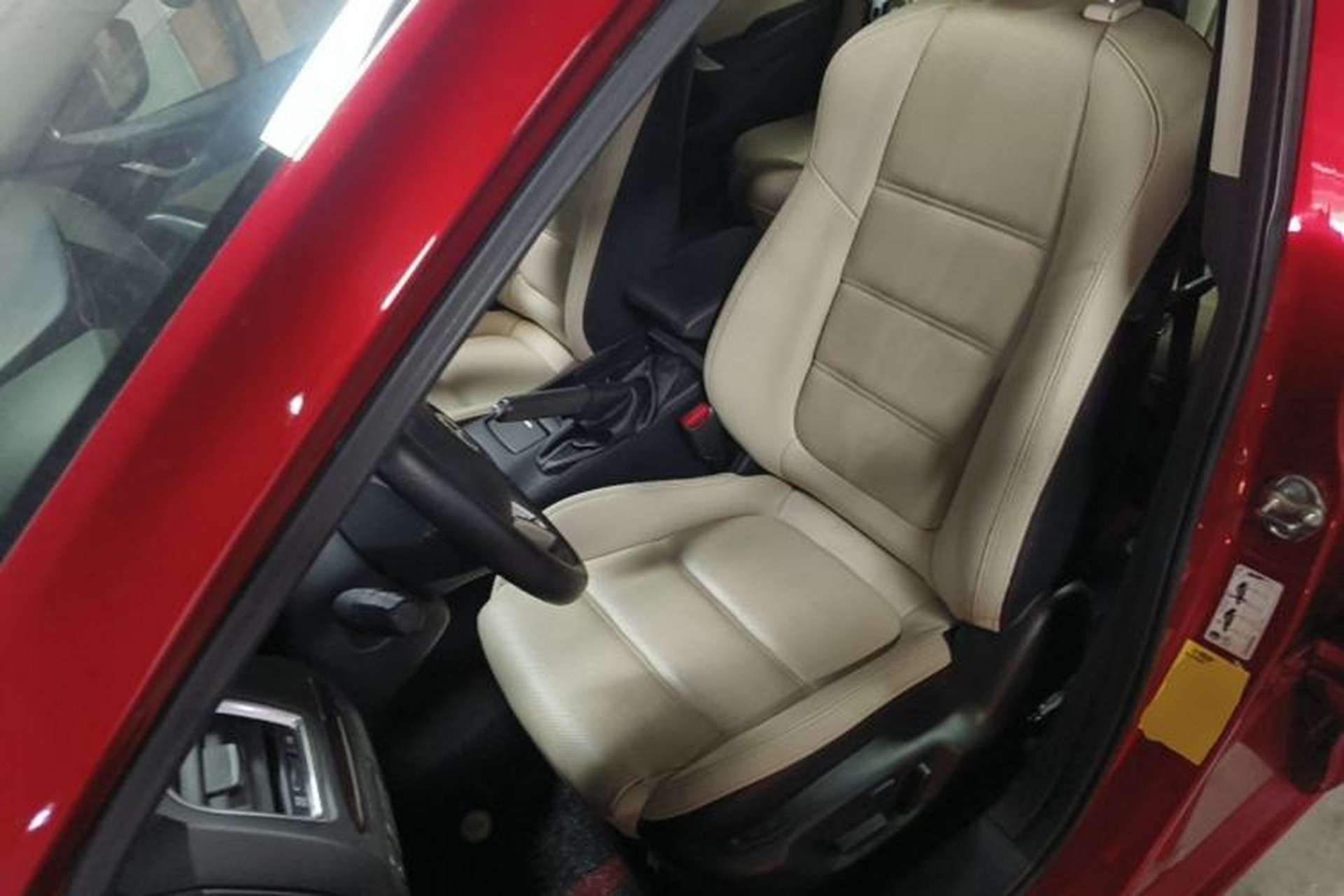 Used Mazda Atenza 2015 2.0L Blue Sky Luxury Edition Left Front Seat