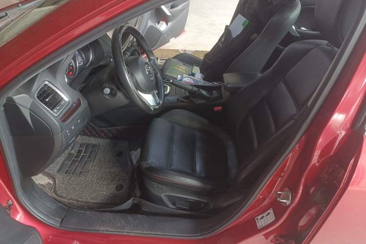 Used Mazda Atenza 2015 2.5L Blue Sky Sport Edition Left Front Seat