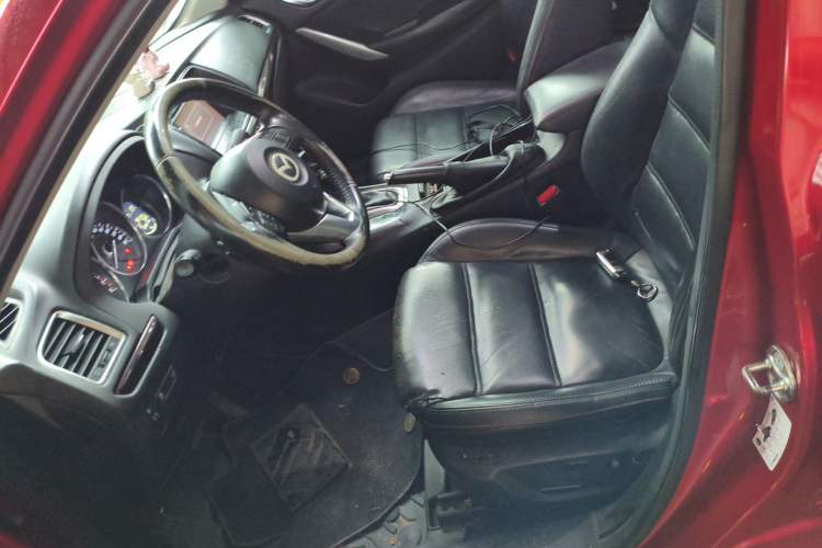 Used Mazda Atenza 2015 2.5L Blue Sky Sport Edition Left Front Seat