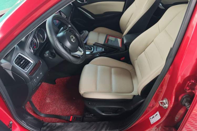 Used Mazda Atenza 2015 2.0L Blue Sky Luxury Edition Left Front Seat