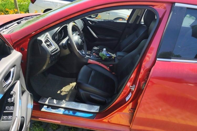 Used Mazda Atenza 2015 2.0L Blue Sky Fashion Edition Left Front Seat