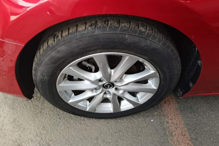 Used Mazda Atenza 2015 2.0L Blue Sky Fashion Edition Left Front Wheel Hub