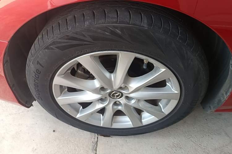 Used Mazda Atenza 2015 2.0L Blue Sky Luxury Edition Left Front Wheel Hub