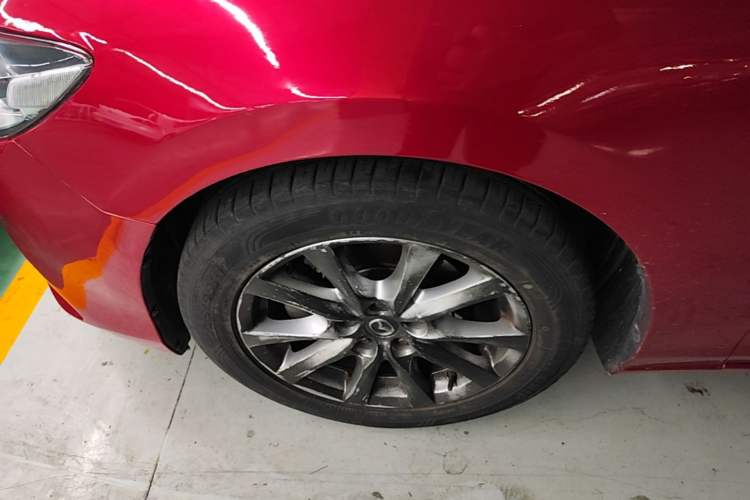 Used Mazda Atenza 2015 2.0L Blue Sky Luxury Edition Left Front Wheel Hub