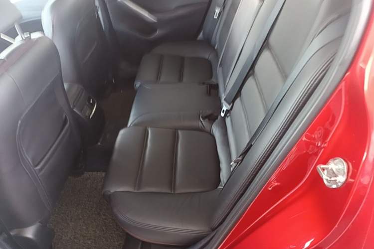Used Mazda Atenza 2015 2.0L Blue Sky Luxury Edition Left Rear Seat