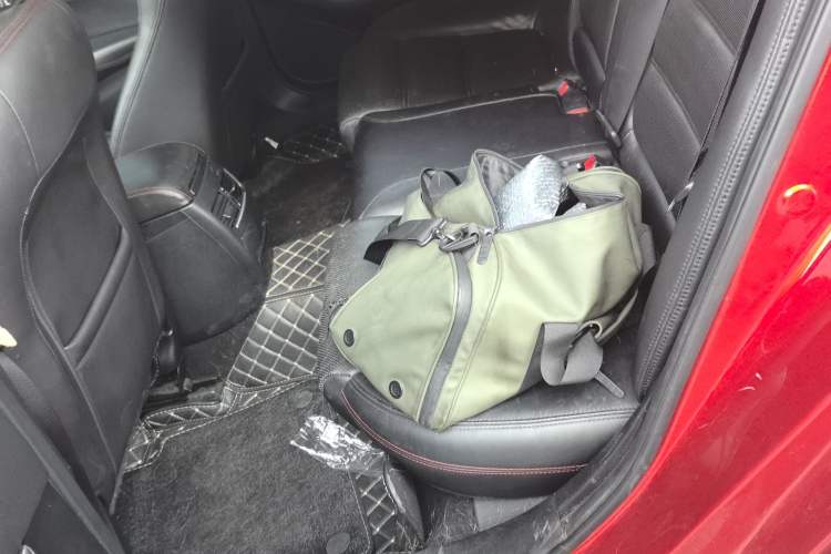 Used Mazda Atenza 2015 2.5L Blue Sky Prestige Edition Left Rear Seat