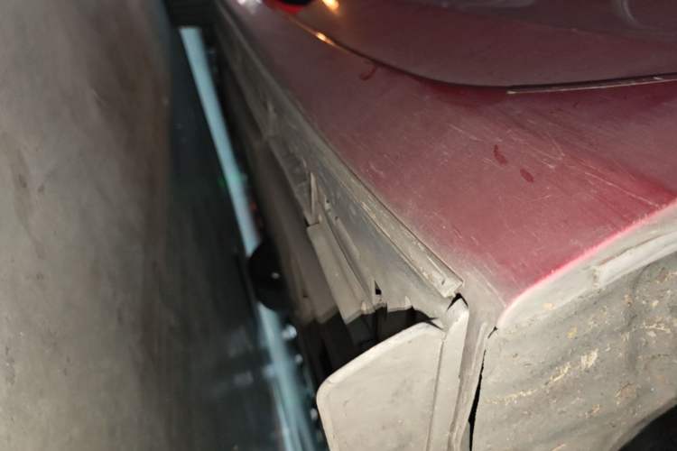 Used Mazda Atenza 2015 2.5L Blue Sky Prestige Edition Left Side Sill