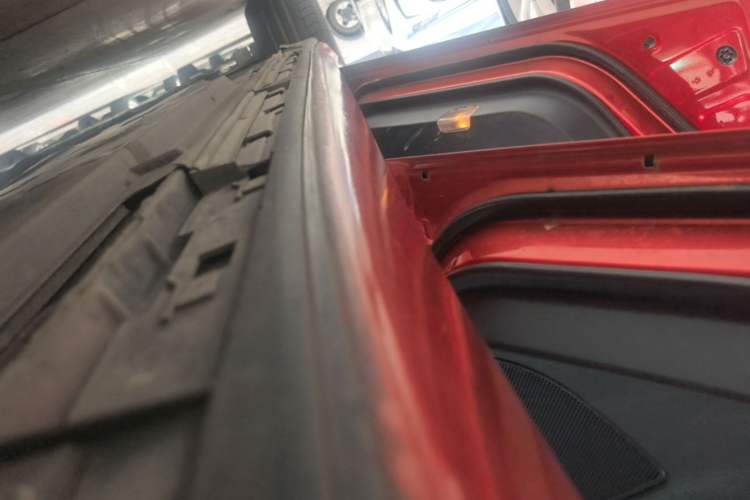 Used Mazda Atenza 2015 2.0L Blue Sky Luxury Edition Left Side Sill