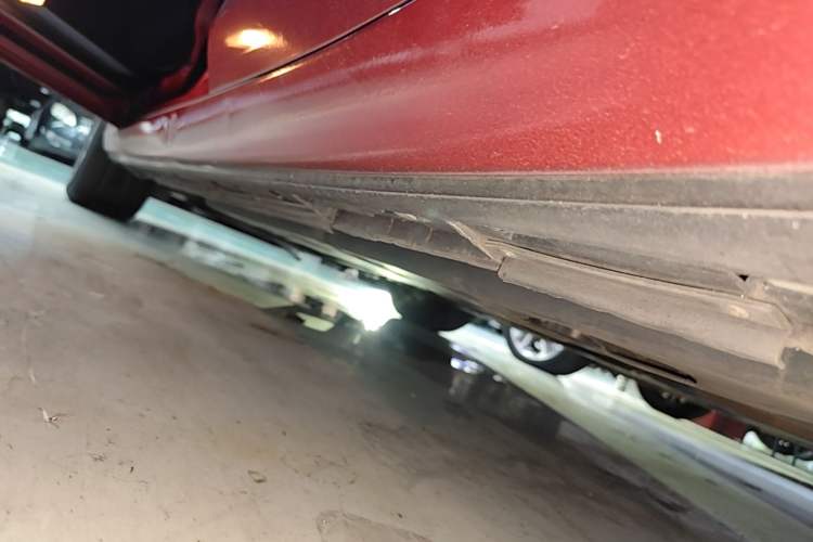 Used Mazda Atenza 2015 2.0L Blue Sky Luxury Edition Left Side Sill