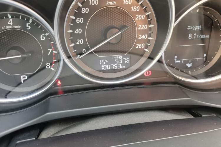 Used Mazda Atenza 2015 2.0L Blue Sky Prestige Edition Odometer Close Up