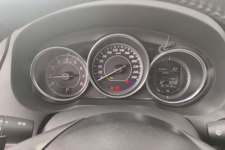 Used Mazda Atenza 2015 2.5L Blue Sky Sport Edition Odometer Close Up