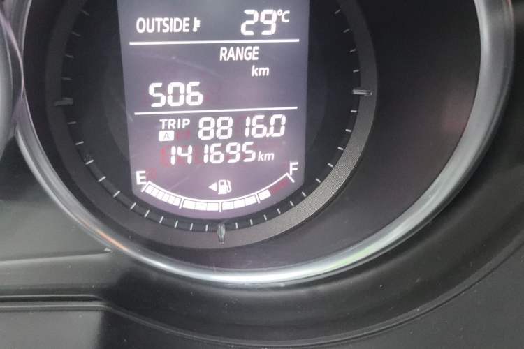 Used Mazda Atenza 2015 2.5L Blue Sky Prestige Edition Odometer Close Up