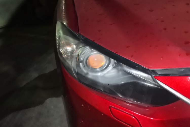 Used Mazda Atenza 2015 2.5L Blue Sky Prestige Edition Right Front Headlight