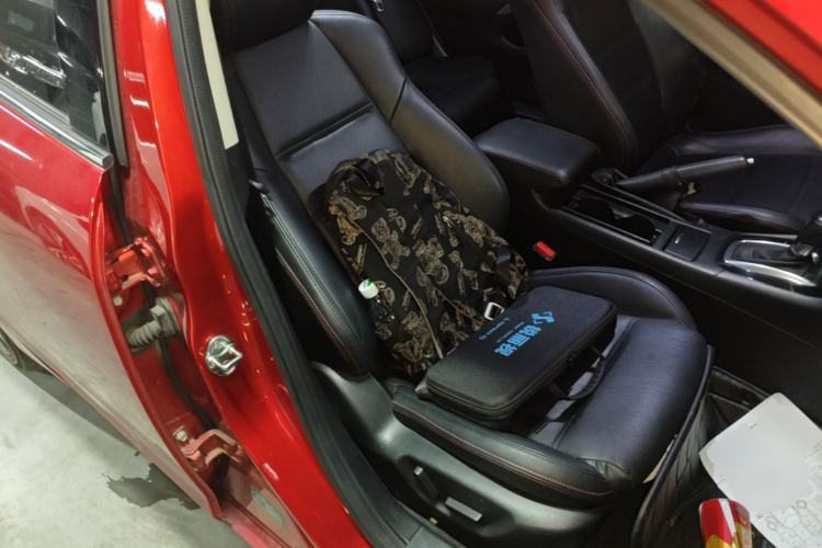 Used Mazda Atenza 2015 2.5L Blue Sky Prestige Edition Right Front Seat