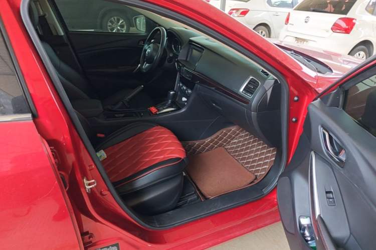Used Mazda Atenza 2015 2.0L Blue Sky Luxury Edition Right Front Seat