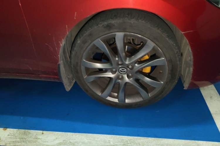 Used Mazda Atenza 2015 2.5L Blue Sky Prestige Edition Right Front Wheel Hub