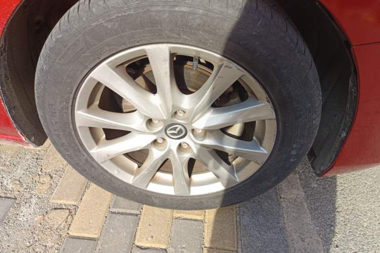 Used Mazda Atenza 2015 2.0L Blue Sky Luxury Edition Right Front Wheel Hub