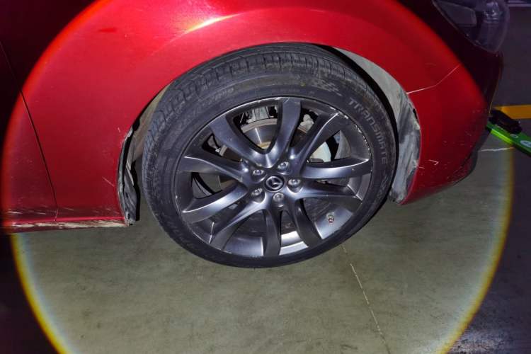 Used Mazda Atenza 2015 2.5L Blue Sky Prestige Edition Right Front Wheel Hub
