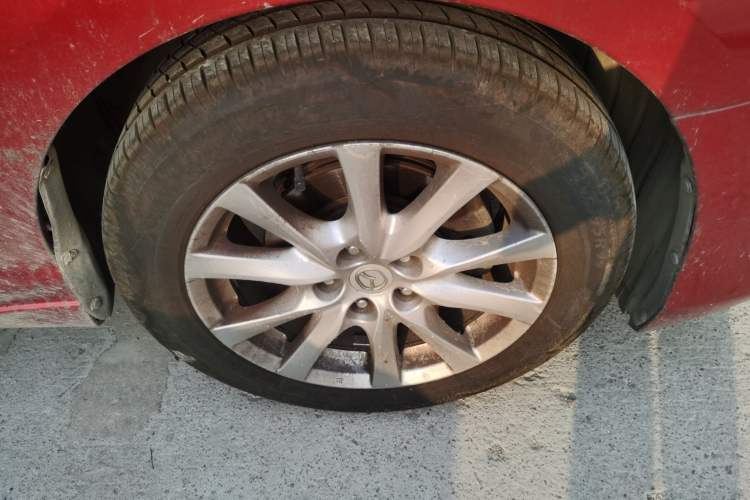 Used Mazda Atenza 2015 2.0L Blue Sky Luxury Edition Right Front Wheel Hub