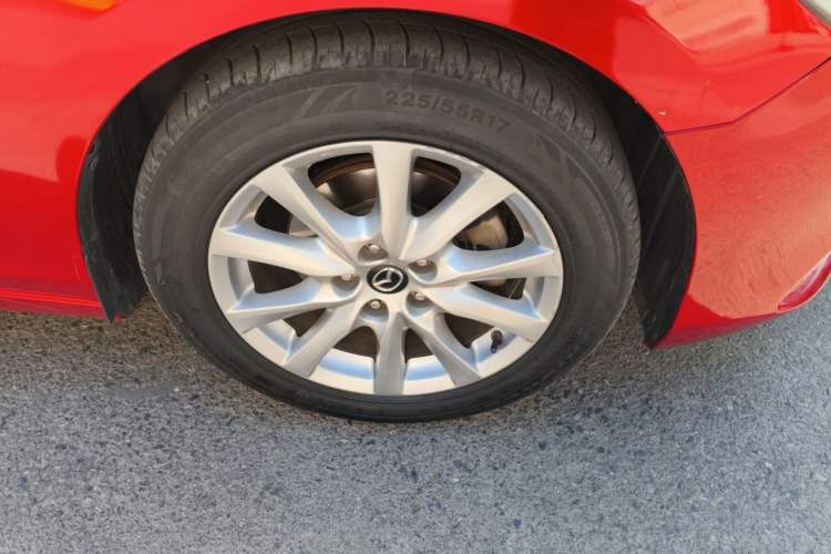 Used Mazda Atenza 2015 2.0L Blue Sky Luxury Edition Right Front Wheel Hub