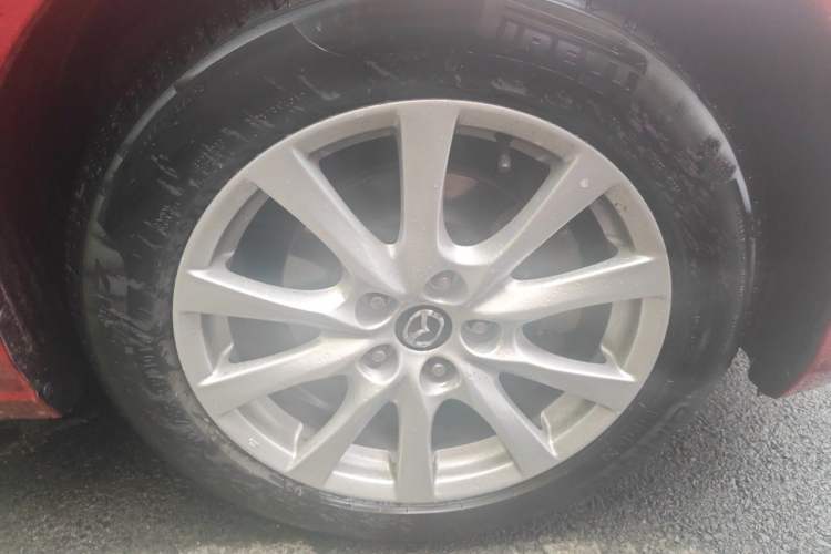 Used Mazda Atenza 2015 2.0L Blue Sky Luxury Edition Right Front Wheel Hub