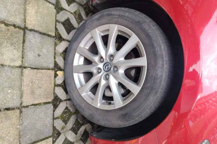 Used Mazda Atenza 2015 2.0L Blue Sky Luxury Edition Right Front Wheel Hub