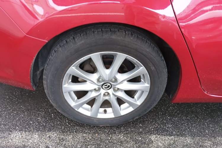 Used Mazda Atenza 2015 2.0L Blue Sky Luxury Edition Right Rear Wheel Hub
