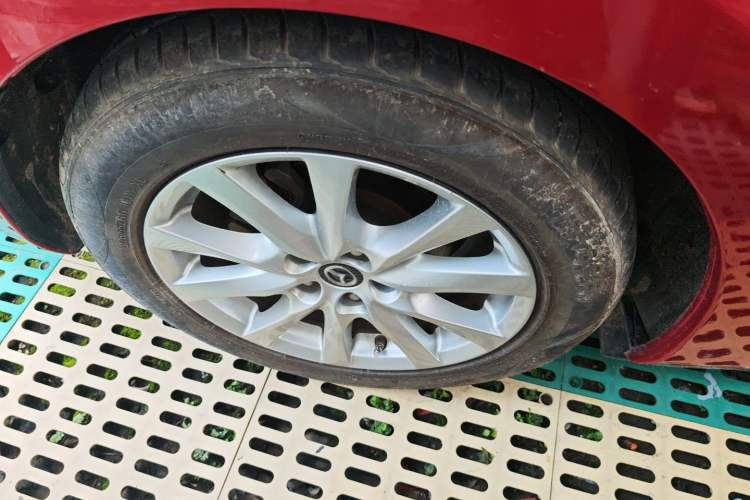 Used Mazda Atenza 2015 2.0L Blue Sky Luxury Edition Right Rear Wheel Hub