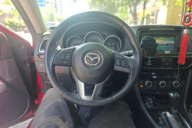 Used Mazda Atenza 2015 2.0L Blue Sky Luxury Edition Steering Wheel
