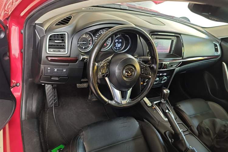 Used Mazda Atenza 2015 2.0L Blue Sky Luxury Edition Steering Wheel