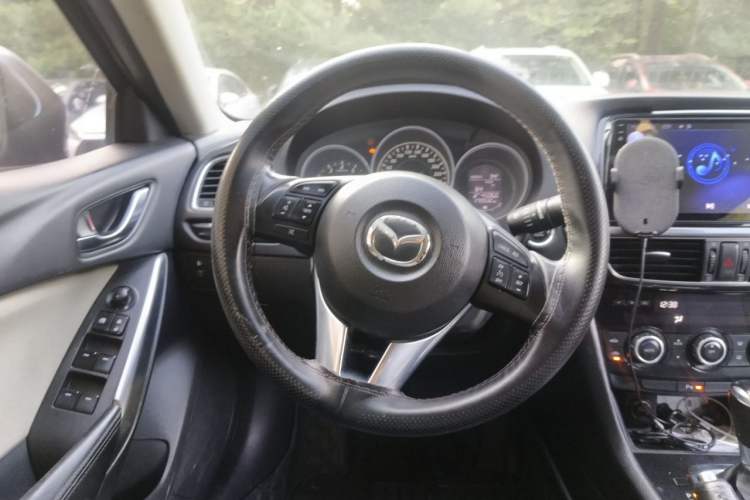 Used Mazda Atenza 2015 2.0L Blue Sky Fashion Edition Steering Wheel