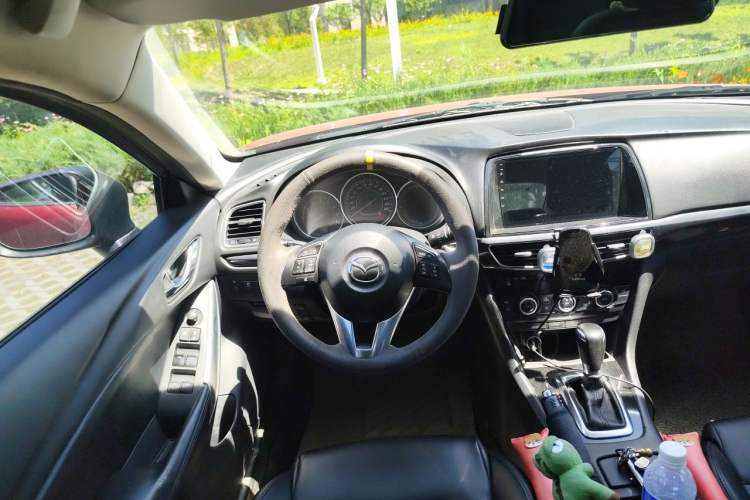 Used Mazda Atenza 2015 2.0L Blue Sky Fashion Edition Steering Wheel