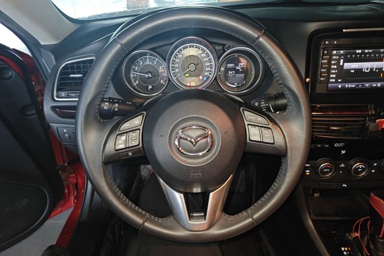 Used Mazda Atenza 2015 2.0L Blue Sky Luxury Edition Steering Wheel