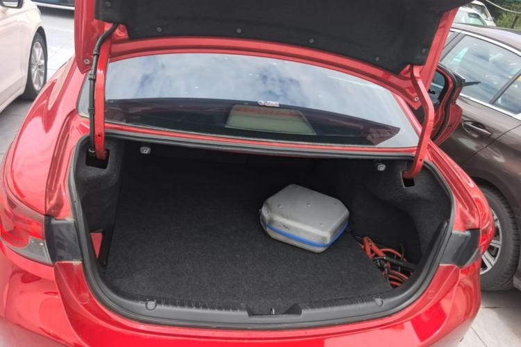 Used Mazda Atenza 2015 2.0L Blue Sky Luxury Edition Trunk