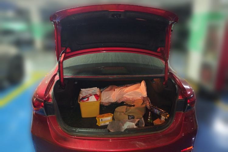 Used Mazda Atenza 2015 2.5L Blue Sky Sport Edition Trunk