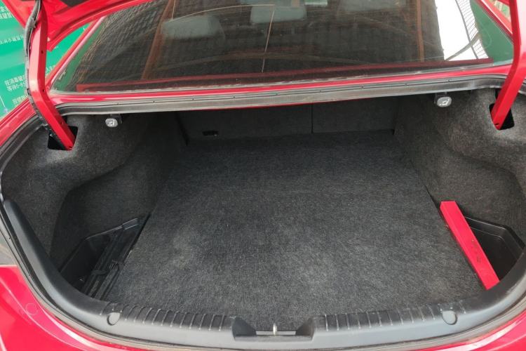 Used Mazda Atenza 2015 2.0L Blue Sky Luxury Edition Trunk