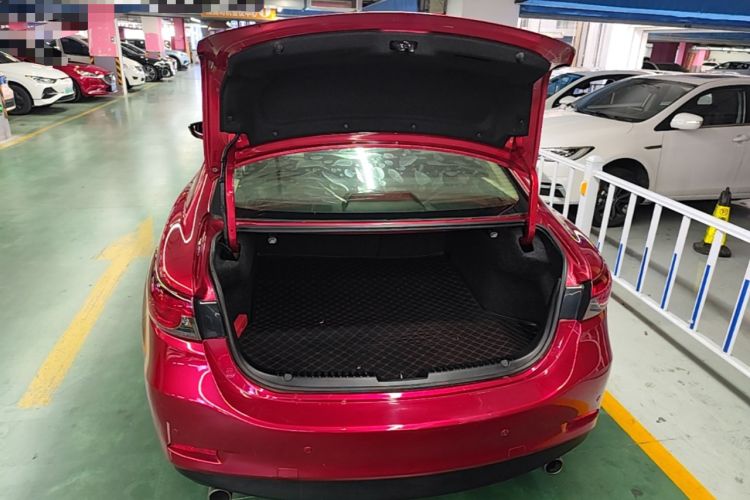 Used Mazda Atenza 2015 2.0L Blue Sky Luxury Edition Trunk