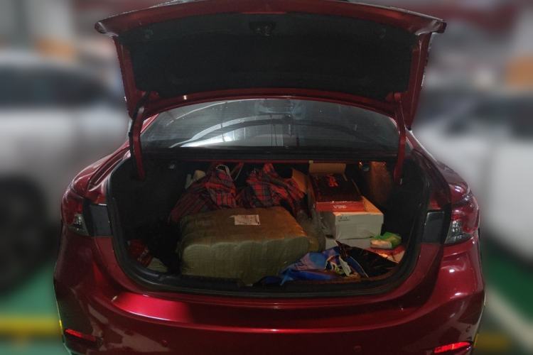 Used Mazda Atenza 2015 2.5L Blue Sky Sport Edition Trunk