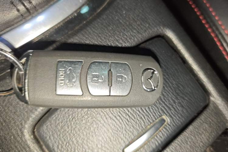 Used Mazda Atenza 2015 2.5L Blue Sky Prestige Edition Vehicle Key