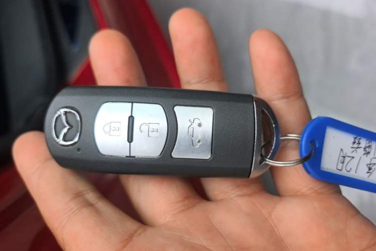 Used Mazda Atenza 2015 2.0L Blue Sky Luxury Edition Vehicle Key