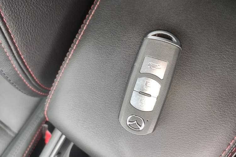 Used Mazda Atenza 2015 2.5L Blue Sky Prestige Edition Vehicle Key